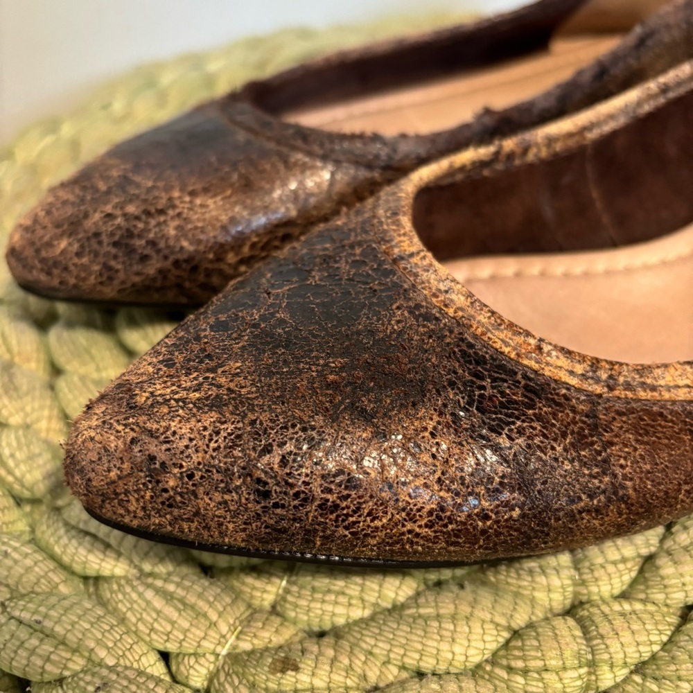 Frye Regina Chocolate Brown Distressed Leather Boho Point Toe Ballet Flat Size 8 - Picture 5 of 11